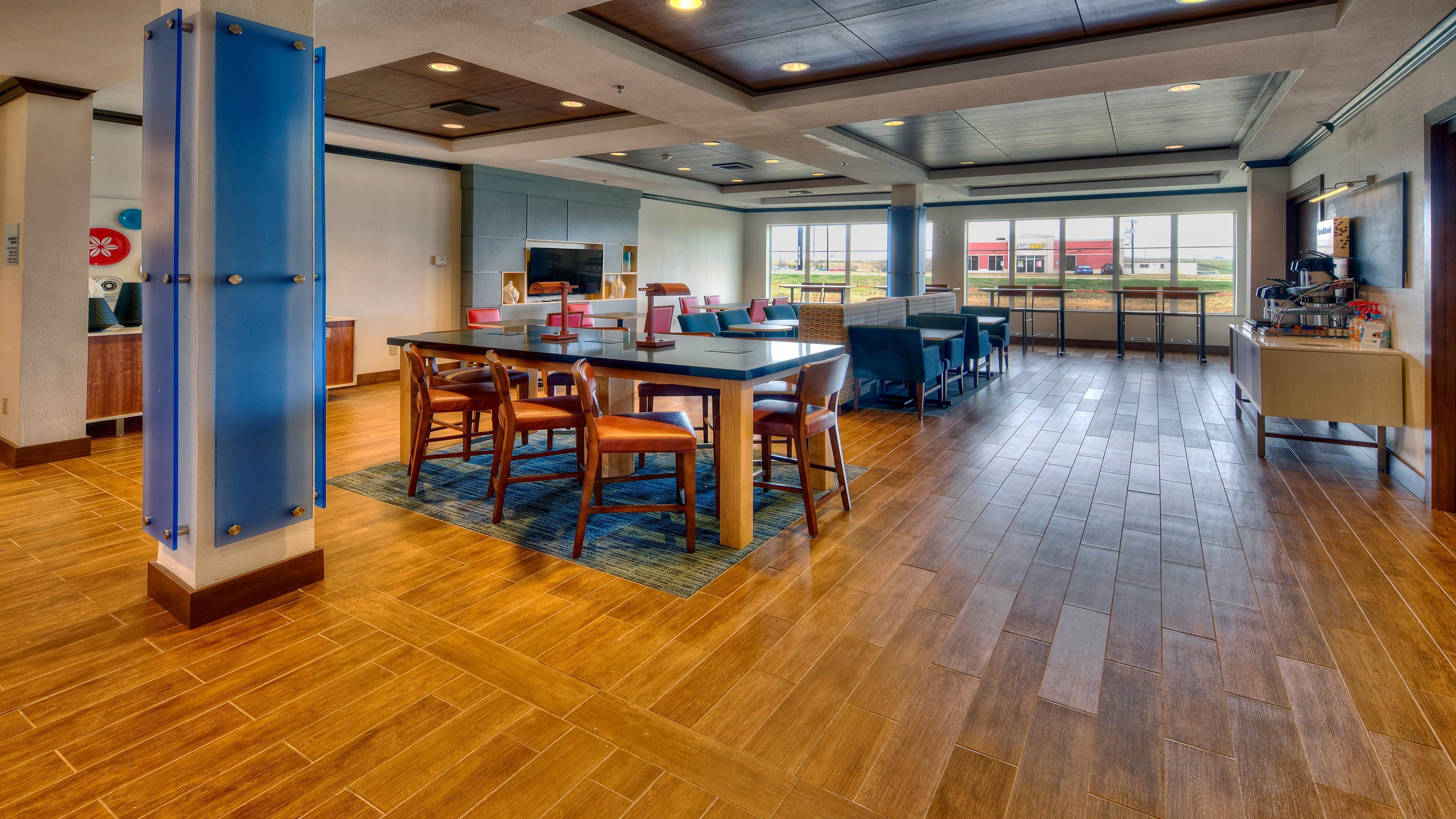 Holiday Inn Express Hotel And Suites Corsicana I-45 By Ihg Exterior foto
